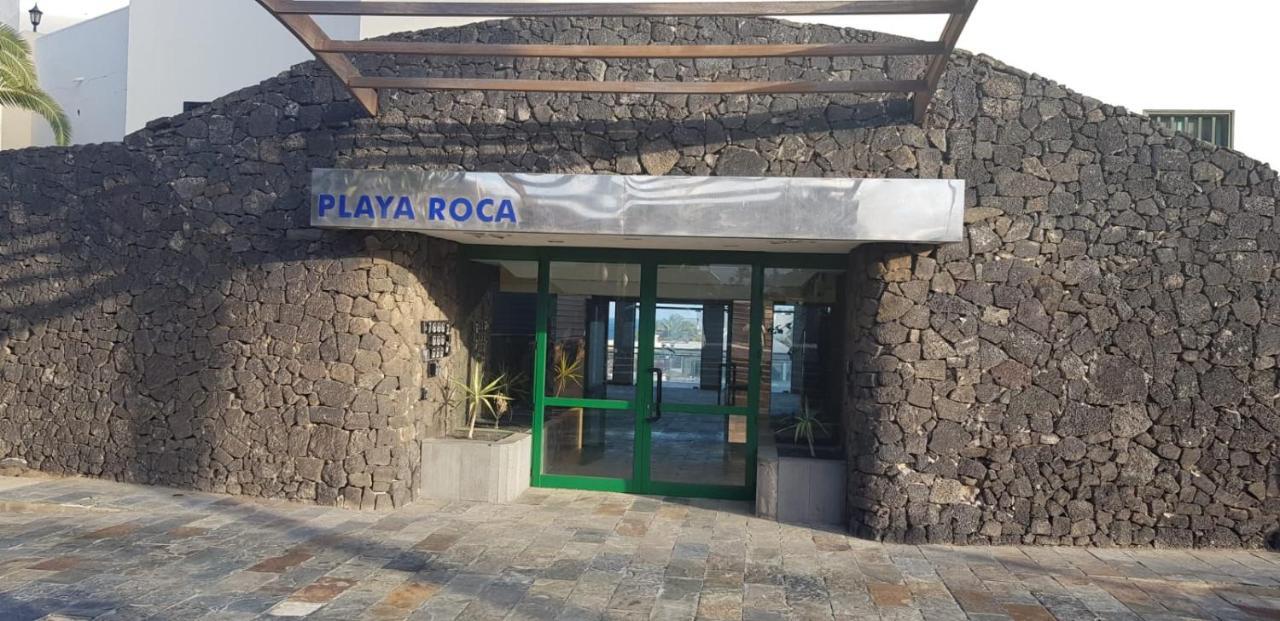 Playa Roca Bungalows Costa Teguise Bagian luar foto