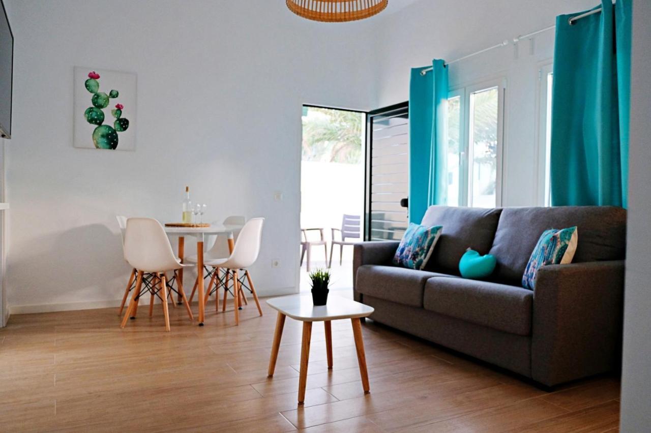 Playa Roca Bungalows Costa Teguise Bagian luar foto